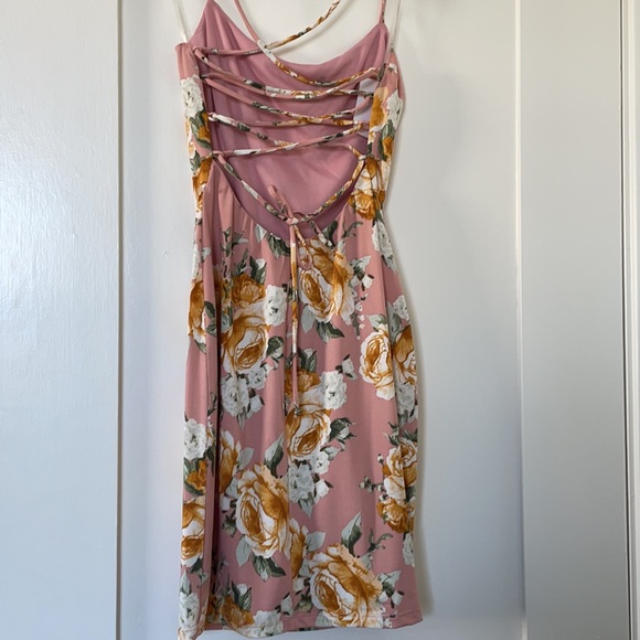 NWT pink floral strappy dress - Picture 3 of 6